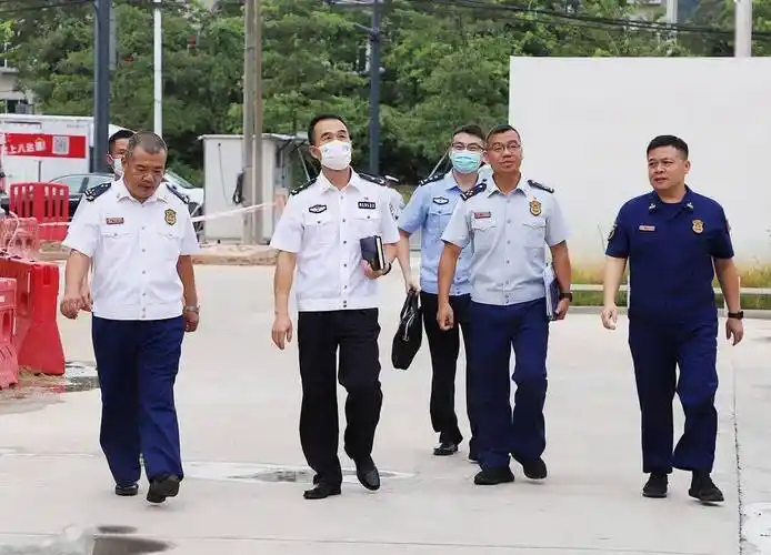 增城区副区长,区公安分局局长张锦海一行走访调研增城