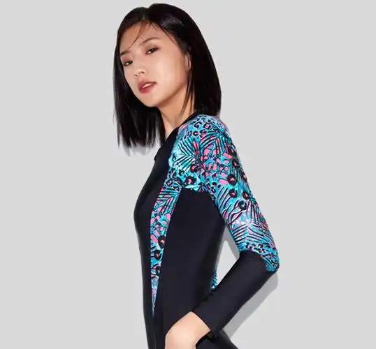 speedo速比涛新款女士连体长袖泳衣防晒遮肚显瘦连体长划船服泳衣女