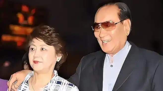 庞学勤:第一任妻子受尽病痛离世,高山英子与他相伴余生-娱乐视频-搜狐