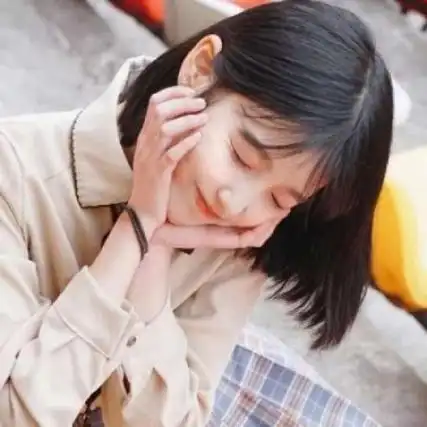 微笑的女生头像很治愈笑容甜美爱笑女生头像图片