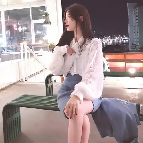 10月14日 23:59   关注  女头 侧脸 全身 评论 收藏