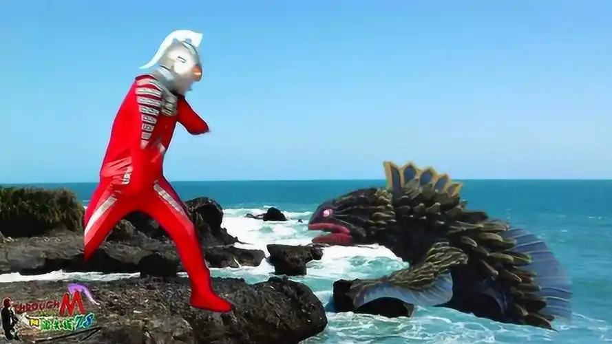 闯关族m78奥特曼在水中是这样战斗的海兽格斯拉赛文奥特曼日常