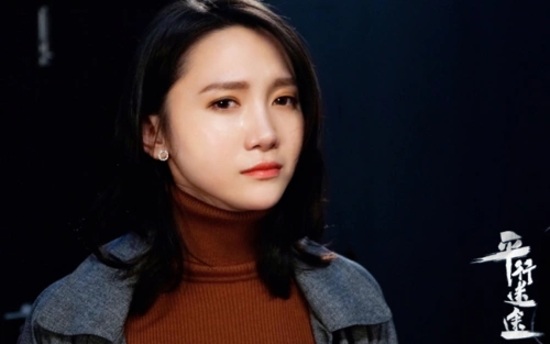 陆婷简介 平行迷途黄鑫扮演者陆婷短发清爽剧照