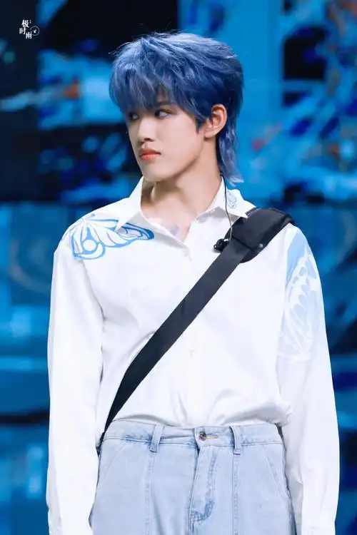 99#张极蓝发#230813 是最真诚的少年吖#今日星拍放送#@tf家族-张极