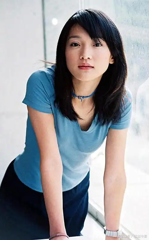 国际影星周迅的早期照片