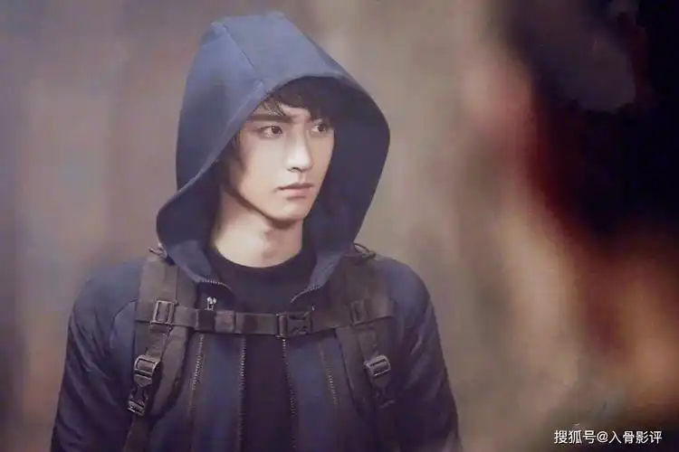 走出半生,归来仍是少年,《盗墓笔记》里的吴邪,为何讨人喜欢?