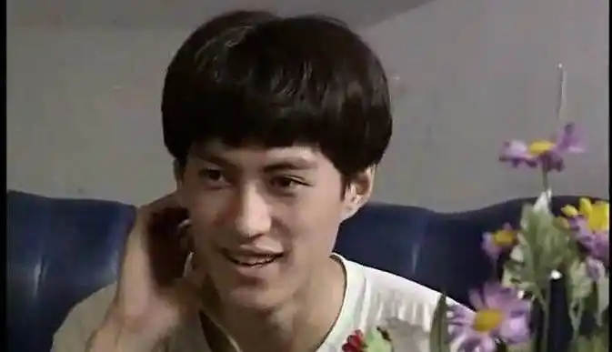 靳东:英雄难过美人关,与江珊在一起5年,最终迎娶了二婚的李佳