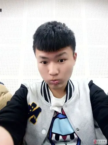 【帅男秀场】张家良 19岁 射手座 学生