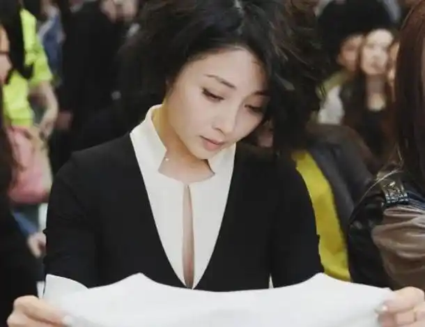 殷桃:数次恋爱经历,却无人娶她,长得太美也是一种错|军训|军校|孙东海