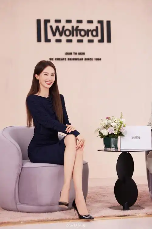 金晨最新物料 沙发0915高跟