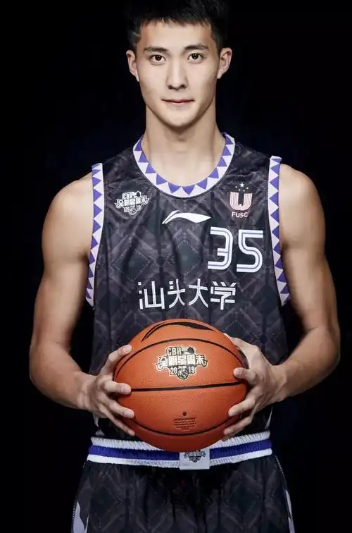 新生代篮球偶像朱松玮签约caa中国潜力无限开拓更广阔发展机会