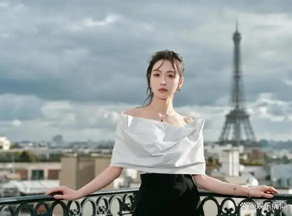 巴黎时装周王一博不如肖战刘亦菲宋茜惊艳她丑的越来越吓人