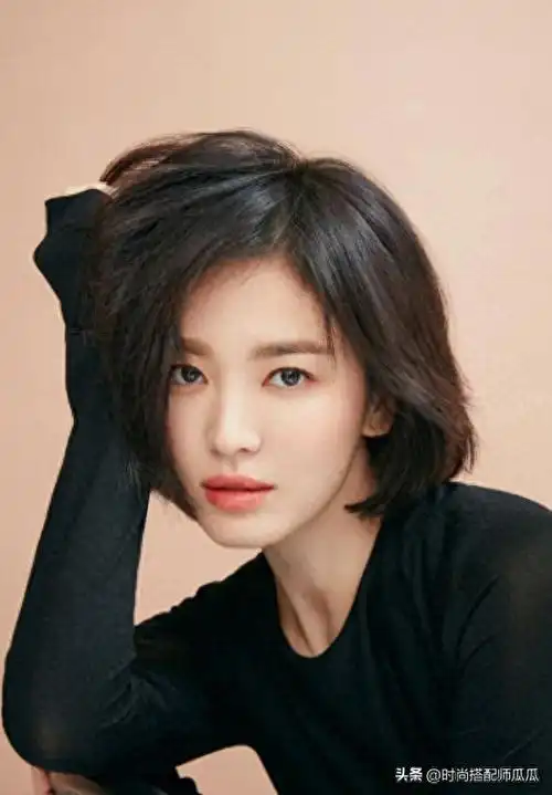 被宋慧乔的齐耳短发惊艳了洋气减龄显脸小适合参考借鉴