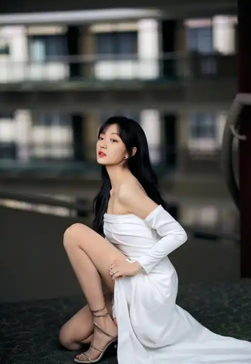 有颜值有演技也有代表作,但始终不红的95花_一角_陈瑶