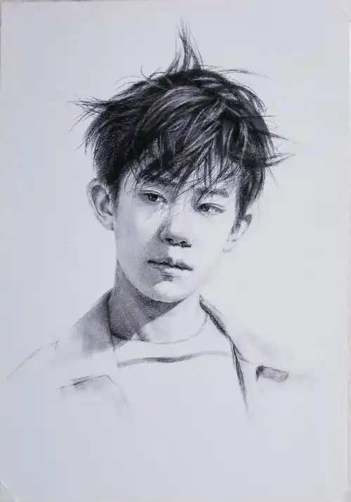 易烊千玺手绘图片唯美,迷妹们拿去当壁纸吧易烊千玺素描画像步骤教程