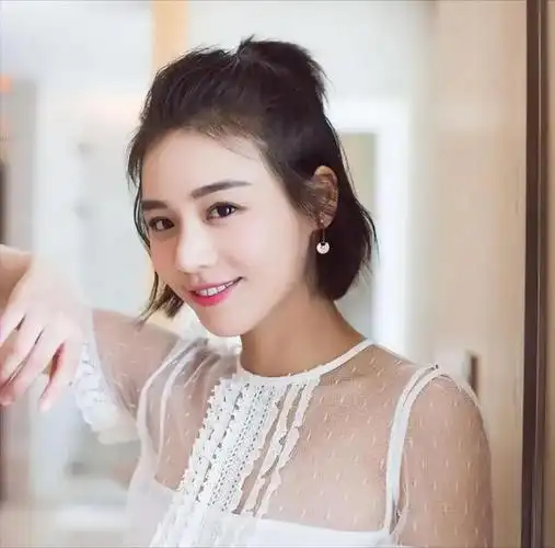 近期,音乐界的气氛异常热烈,大家都在热议马思纯这位大明星!