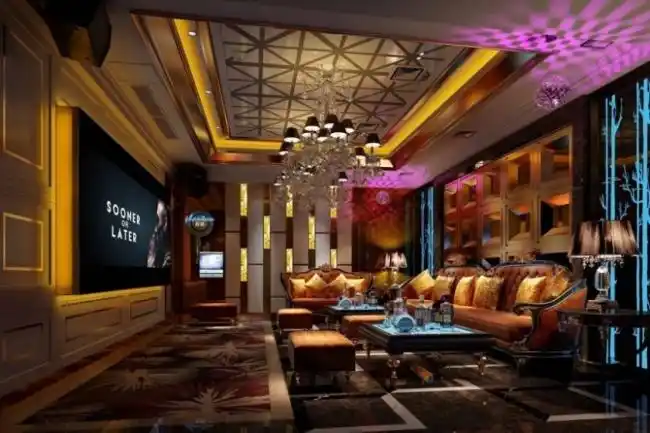 现在的ktv已不是单纯娱乐消遣的地方的了,越来越多的ktv开始追求高