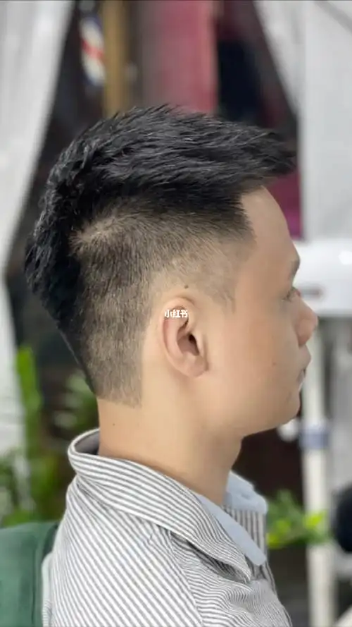 男士发型设计5厘米锡纸飞机头