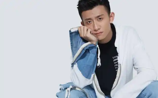 张一山再演痞帅风,与张嘉译搭档,网友:小牛犊与猛虎的对峙