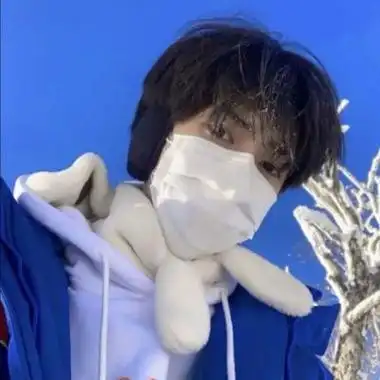 ins潮流夏天蓝色头像真人高清好看-情侣头像-糖果壁纸