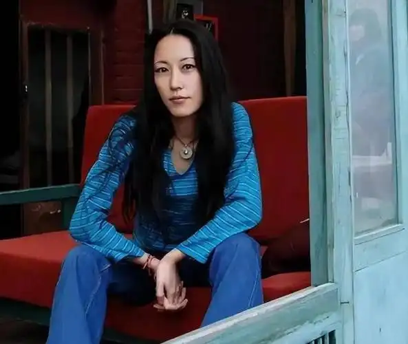 王菲把两位前婆婆当成亲妈离婚后依然如同闺蜜这就是格局