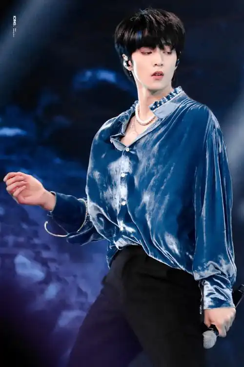 刘耀文舞台氛围感##时代少年团粉丝见面会