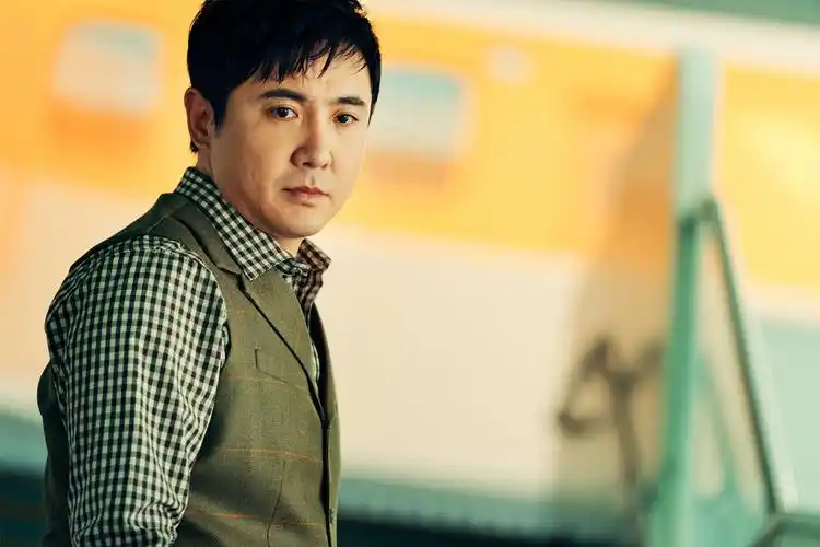 曲《抱一抱》mv 嗨歌热舞开心跨年|抱一抱|温暖的抱抱|常远_新浪新闻