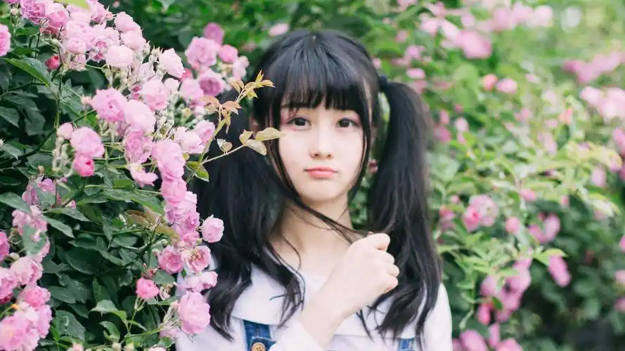 小清新可爱童颜少女清纯唯美高清桌面壁纸