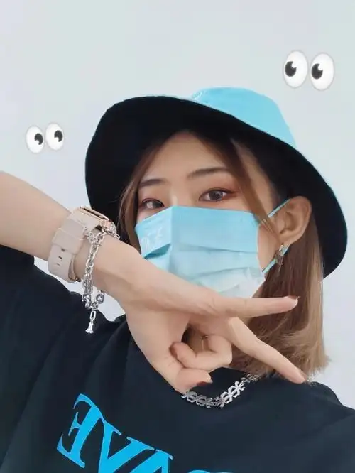 74浅拍一下刘雨昕生日应援手势