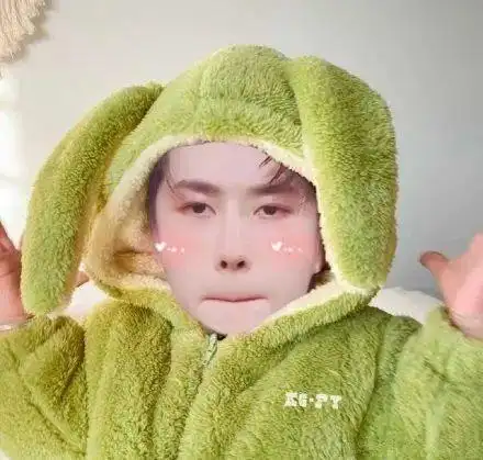 王一博很皮的表情包