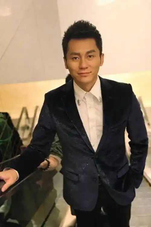 总体来说,李晨是中国娱乐圈备受瞩目的年轻演员之一,他的才华和魅力使