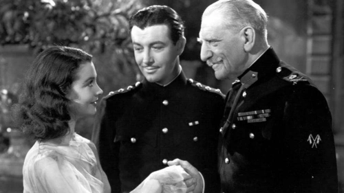 《魂断蓝桥》:一部美丽而凄凉的电影,一部荡气回肠的经典之作