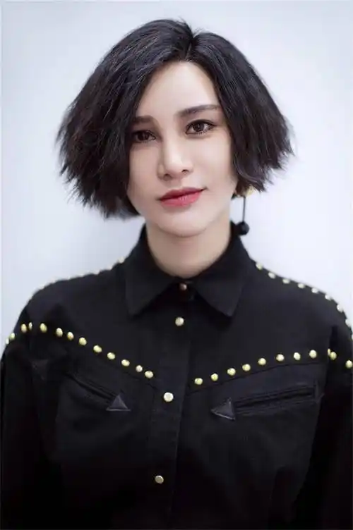 从超女冠军到黑心老板,尚雯婕,"目中无人"终将付出代价_黑金_资本