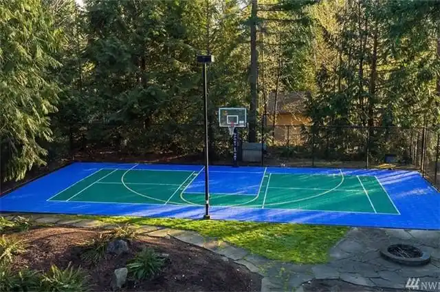 雷德蒙德redmond双层豪华别墅4卧35卫豪华装修私人庭院篮球场优质学区