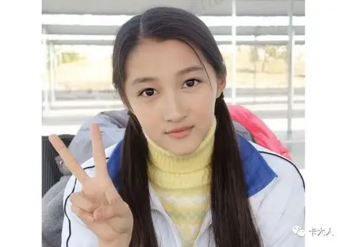 关晓彤被骂因为选错了人设,其实这条路线才是最适合她