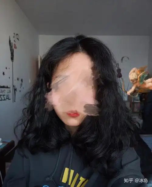 头发超级硬,发量巨多的女生适合什么发型? - 知乎