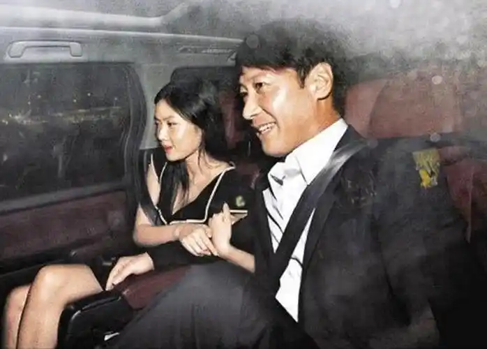 传黎明与乐基儿离婚 昔日暧昧情侣照大揭秘