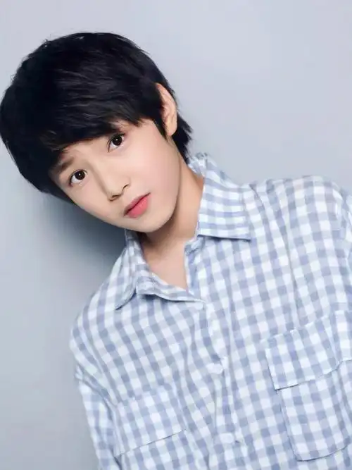 刘耀文是没见过的小狼崽太幼了吧乖宝