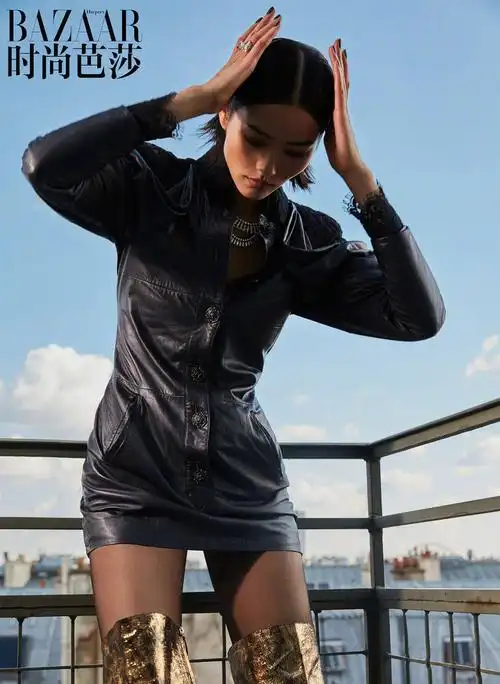 超模刘雯出境《时尚芭莎》八月下封面大片!_模闻星事_资讯_模特中国