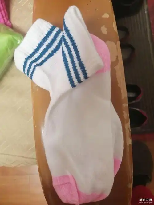 两双袜子tb819961052-龙飞晓舞