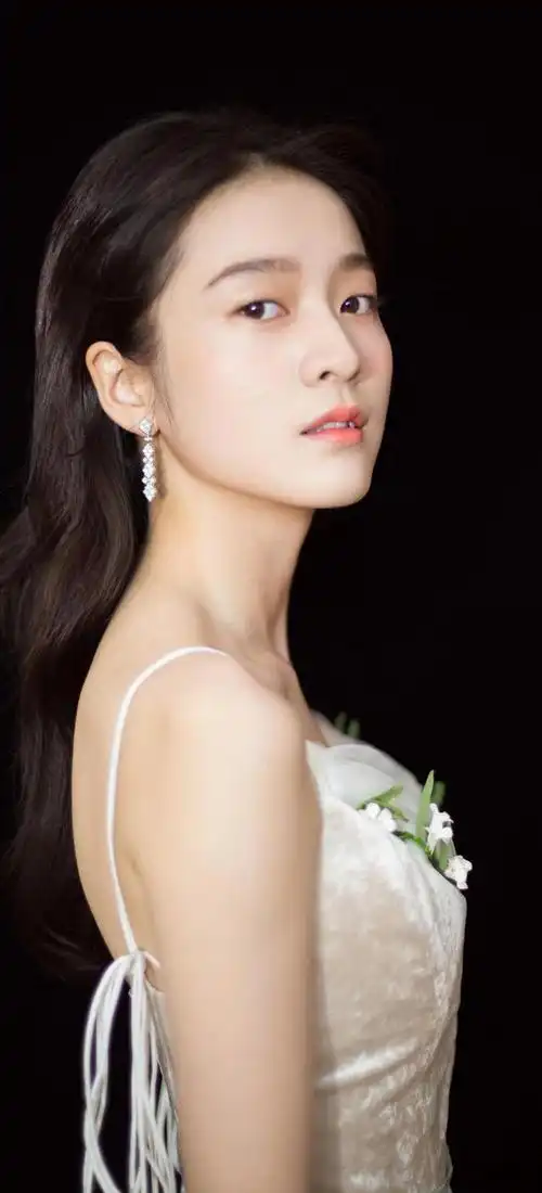 张雪迎高清美图