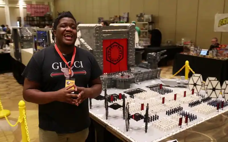 令人叹为观止的世界上最大的乐高星球大战建筑moc!