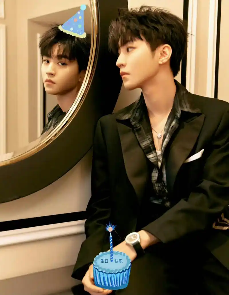王源,易烊千玺连续十年卡点为王俊凯庆生,三人的关系是真好啊!