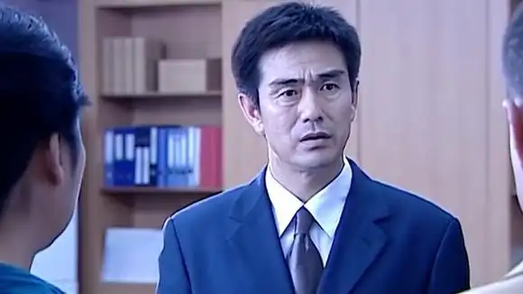 罪域:郑毅然真是个钢人,自己亲弟弟做生意赚钱送心意都被回绝-影视综