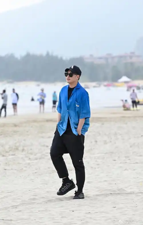 第九期剧照解锁,音你家族集体重返18岁!