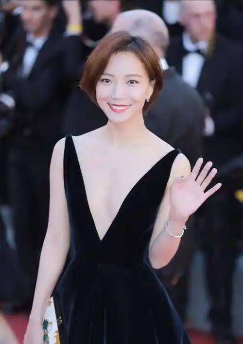 张继科500万欠条曝光,王珞丹郑爽等多名女星受牵连,直播事件被挖_景甜