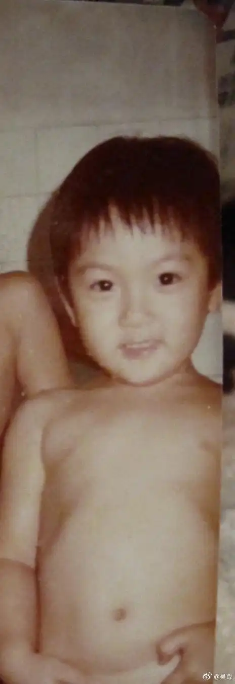 综艺节目max 吴尊微博截图 新浪娱乐讯 2月1日,吴尊晒出两张照片,配文