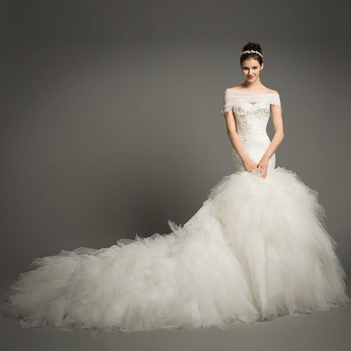 一字肩婚纱欧美新款蓬蓬裙花朵卡肩可拆卸肩带显瘦新娘鱼尾婚纱