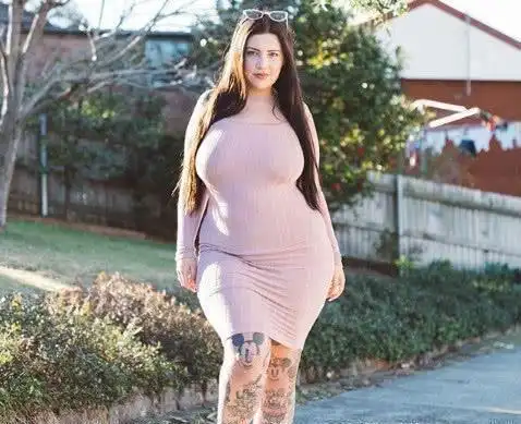 乌克兰的大码模特150斤的她塑形有妙招丰腴身材尽显魅力