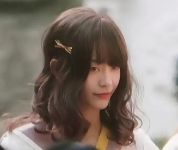 天不怕地不怕就怕刘梦戴"假发",当镜头拍到正脸,是心动的感觉